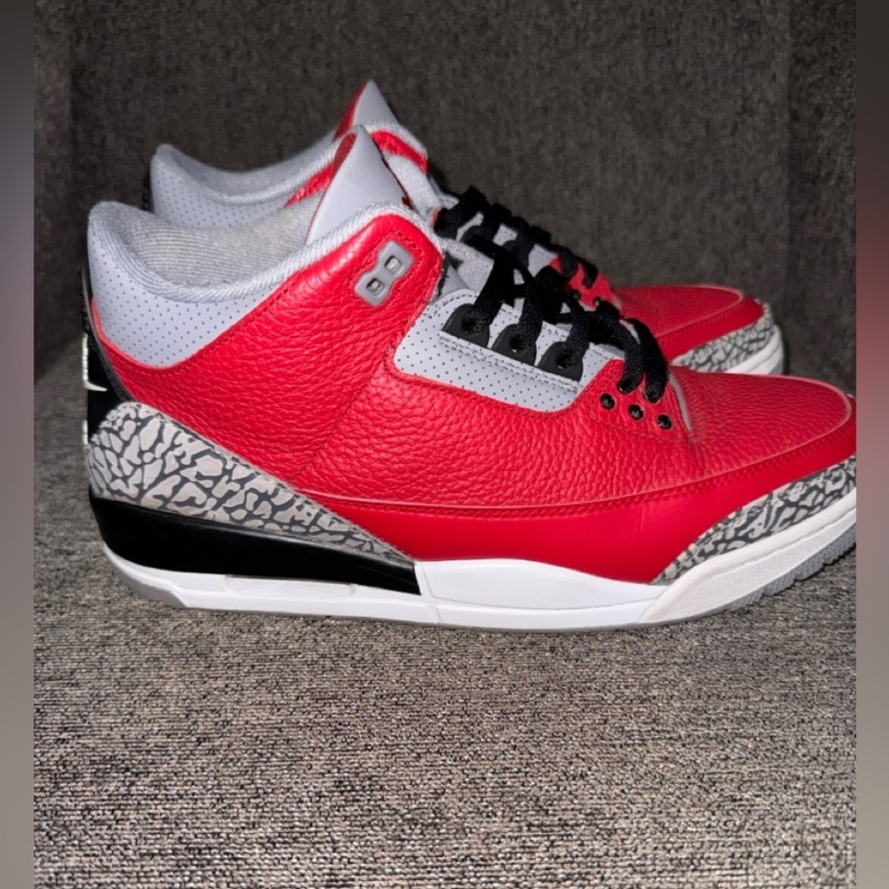 Jordan Men's Red and Gray Sneakers